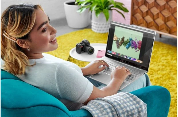 HP ENVY Laptop 14-eb1007nia / 6X197EA / Intel i7 / 16GB / 1TB / GTX 1650 / 2.2k / Dotyk / Win 11 / Srebrny