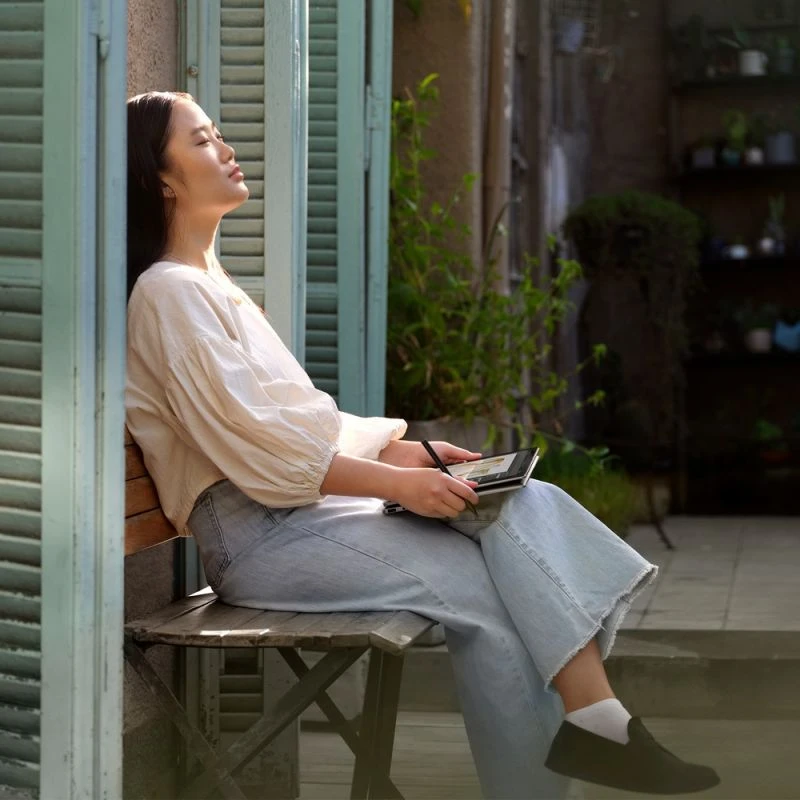 Laptop HP Envy 2w1 14-fa0014nw / B4MA8EA / Ryzen 5 / 16GB / 1TB / AMD Radeon / WUXGA / Dotyk / Win 11 / Srebrny