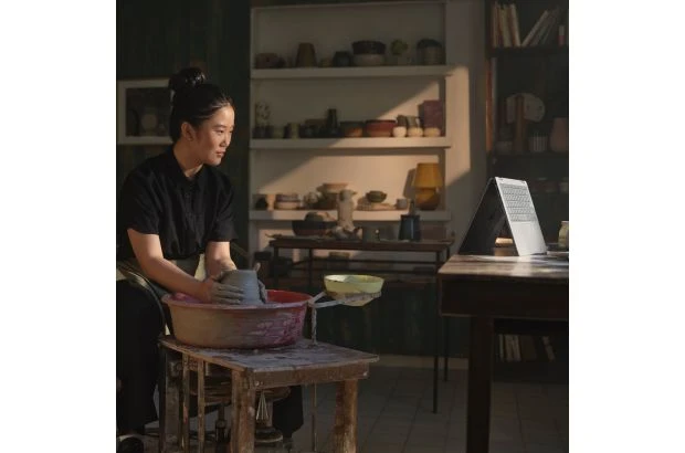 Laptop HP Envy 2w1 14-fa0014nw / B4MA8EA / Ryzen 5 / 16GB / 1TB / AMD Radeon / WUXGA / Dotyk / Win 11 / Srebrny