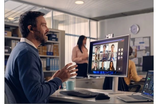 HP EliteBook 6 G1i 14" / C51N7ET / Ultra 7 / 16GB / 1TB / Intel ARC / WUXGA / Win 11 Pro / Srebrny