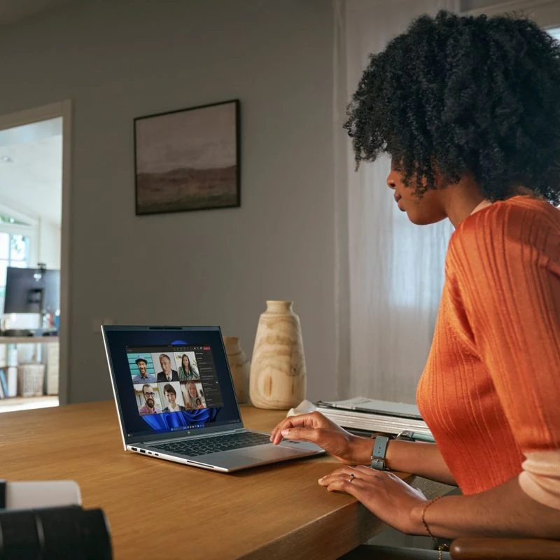 Laptop biznesowy HP EliteBook 830 G7 / B07JPU8Q / Intel Core i7 / 16GB / SSD 256GB / Intel UHD / FullHD / Win 11 Pro