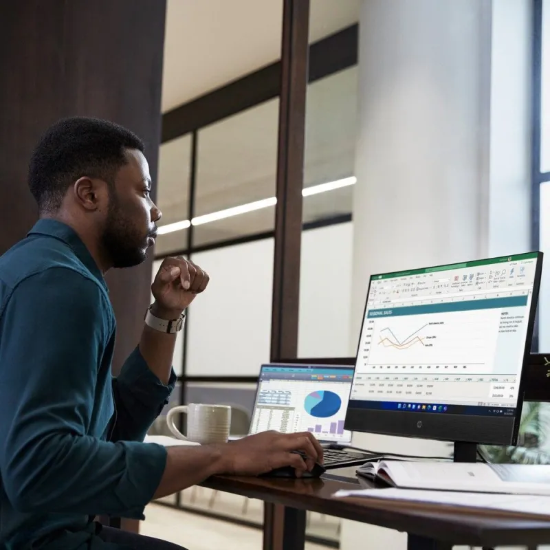 Komputer AiO HP ProOne 440 G9 / C61RHET / Core i5 / 16GB / 1TB / Intel UHD Graphics 770 / FullHD / DVD-RW / Win11 Pro / Czarny