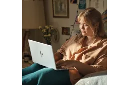 Laptop 2w1 HP Envy X360 14-es1023dx / 9R8R3UA  / Intel Core 7 / 16GB / SSD 1TB / Intel Graphics / FullHD / Dotyk / Win 11 Pro