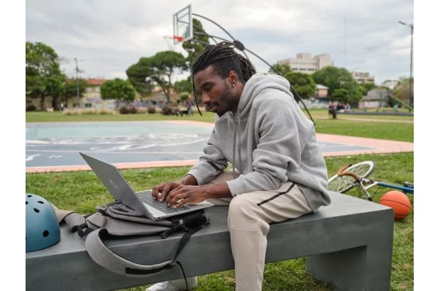 Laptop HP OmniBook 5 Next Gen AI 16-ag1070wm / B5PB3UA / Ryzen AI 7 / 16GB / 1TB / Radeon 860M / 2k / Win 11 Pro / Szary