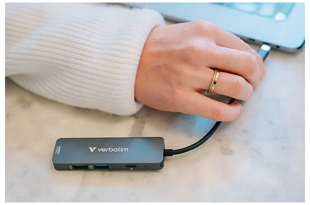 Stacja dokująca Verbatim USB-C 32155 szara USB-C PD USB-A 3.2 Gen 1 USB-A 2.0