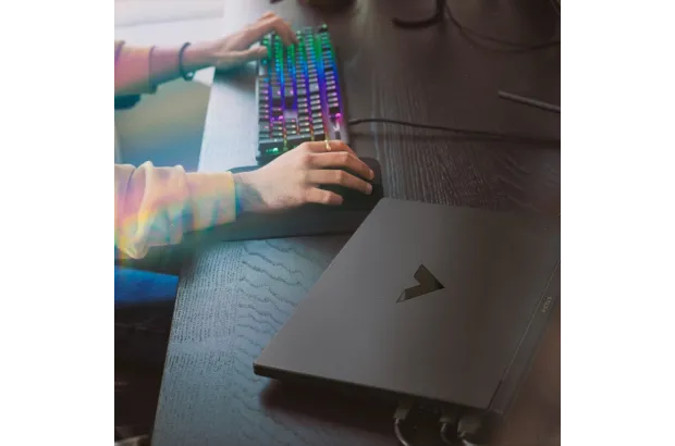 Laptop Gamingowy HP Victus 15-fa2082wm / B5EQ3UA / Intel i5 / 16GB / 512GB / RTX 4050 / FullHD / Win 11 / Czarny