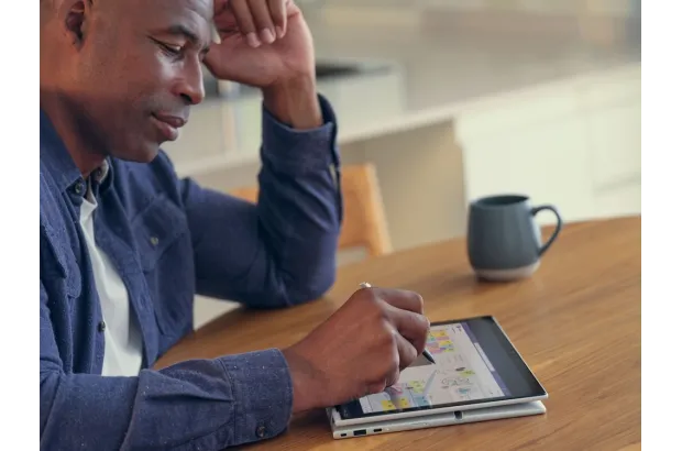 Laptop HP EliteBook 8 Flip G1i 13 / D51GFE8 / Ultra 7 / 16GB / 1TB / Intel Graphics / WUXGA / Dotyk /  Win 11 Pro / Srebrny