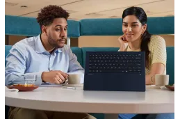 Laptop Biznesowy HP EliteBook X Flip G1i 14 / B9ZX9ET / Ultra 7 / 32GB / 1TB / Arc /WWAN / 2.5k / Win 11 Pro / Niebieski