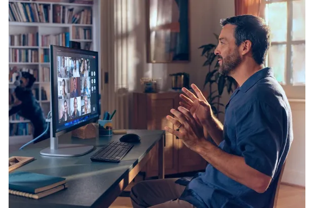 Komputer AiO HP EliteStudio 8 G1i 27" / A55S7ET / Ultra 7 / 16GB / 512GB / Intel Graphics / QHD / Win 11 Pro / Srebrny