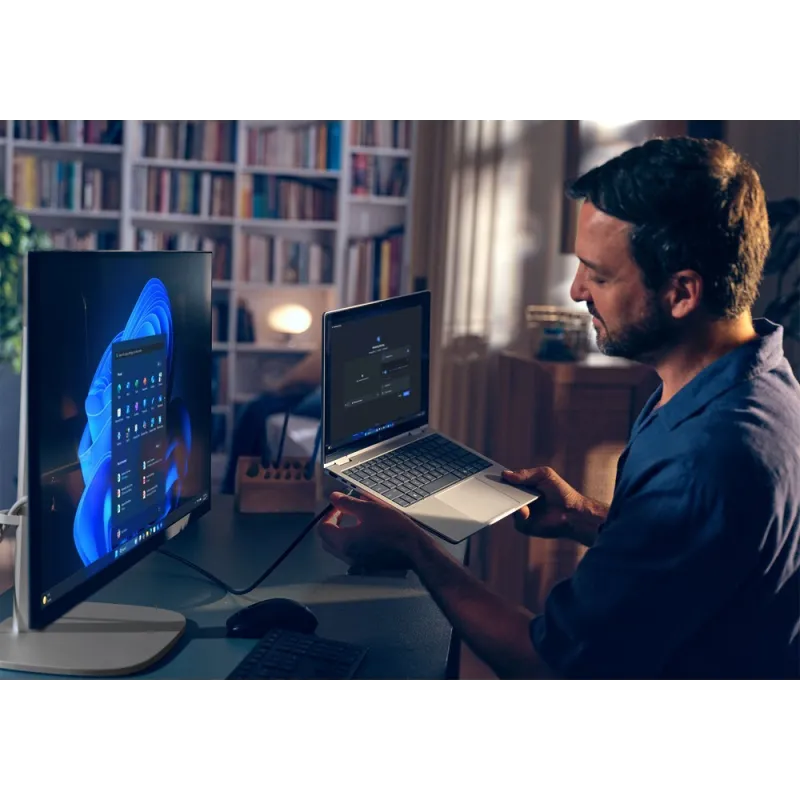 Komputer AiO HP EliteStudio 8 G1i 27" / A55S7ET / Ultra 7 / 16GB / 512GB / Intel Graphics / QHD / Win 11 Pro / Srebrny