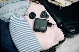 Ładowarka GaN Verbatim z wyświetlaczem 2xUSB-C 1xUSB-A 100W wtyczki EU UK US