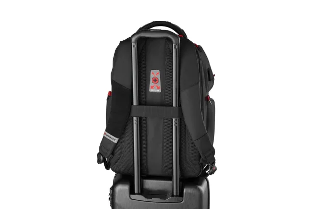 Plecak gamingowy miejski z kieszenią na laptopa do 17,3" oraz tablet do 12" Wenger PlayerOne (611650)