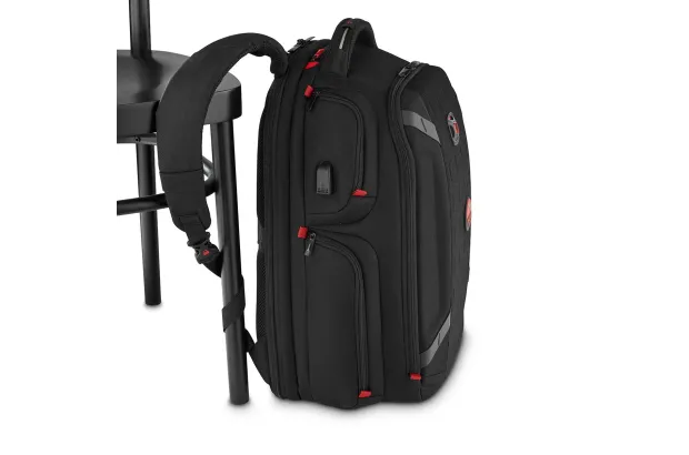 Plecak gamingowy miejski z kieszenią na laptopa do 17,3" oraz tablet do 12" Wenger PlayerOne (611650)