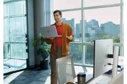 Laptop Biznesowy HP EliteBook 6 G1q 14" / A27BBEA / Snapdragon X / 64GB / 2TB / Adreno X1 / WUXGA / Win 11 Pro / Srebrny