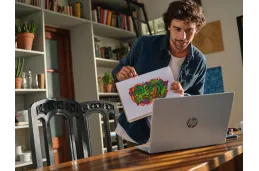 Laptop HP OmniBook 5 AI 16-af1055cl / B97M4UA / Ultra 5 / 16GB / 1TB / Intel Graphics / 2k / Win 11 / Srebrny