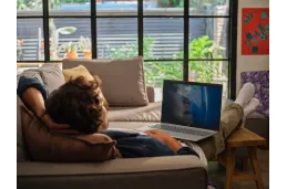 Laptop HP OmniBook 5 AI 16-af1055cl / B97M4UA / Ultra 5 / 16GB / 1TB / Intel Graphics / 2k / Win 11 / Srebrny