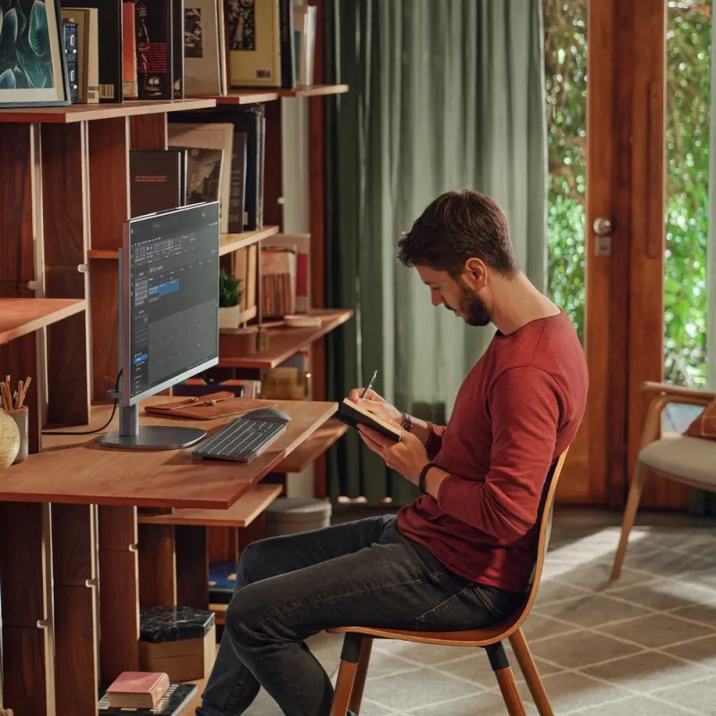 Komputer All-In-One HP OmniStudio X 27-cs0004ns / AM9M6EA / Ultra 5 / 32GB / 1TB / Intel Arc / 4K UHD / Win 11 / Srebrny