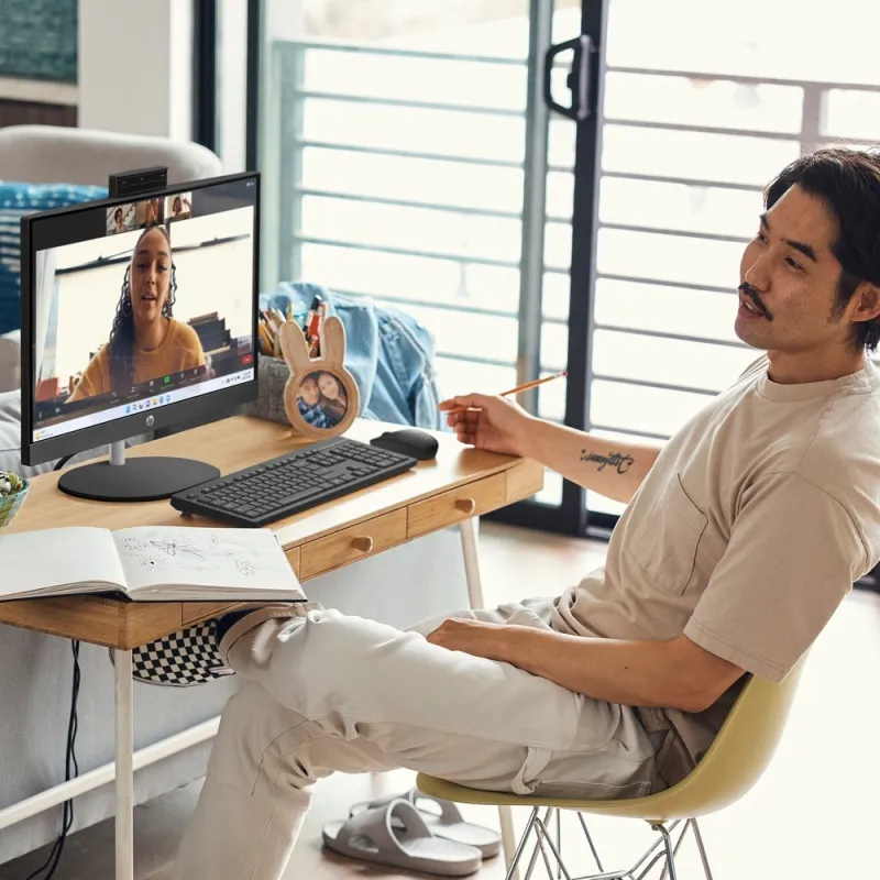 Komputer All-In-One HP 24-cr0040na / A4GE4EA / Ryzen 5 / 8GB / 512GB / AMD Radeon / FullHD / Win 11 / Czarny