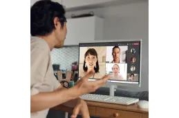 Komputer All-In-One HP 22-dg0005na / A23WNEA / Core i3 / 8GB / 256GB / Intel UHD / FullHD / Win 11 / Biały