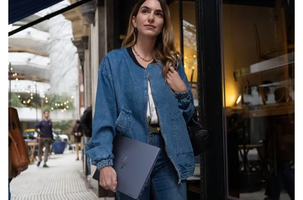 Laptop HP OmniBook X Flip 14-fm0685nd / BK2P7EA / Ultra 7 / 32GB / 1TB / Intel Arc / 3k / Win 11 / Niebieski