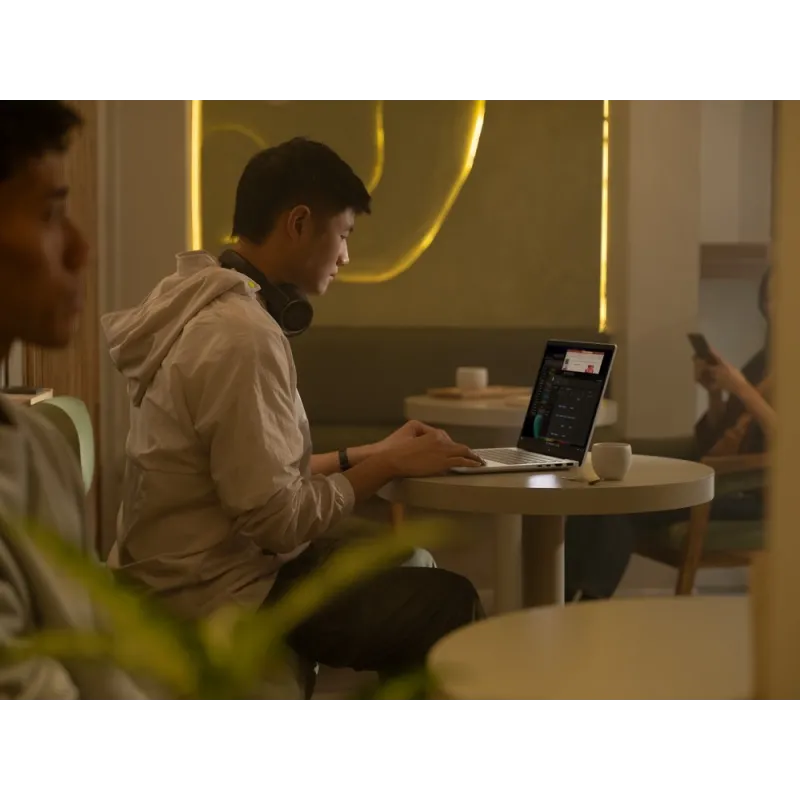 Laptop HP OmniBook 7 14-fs0000na / BK7H4EA / Core 5 / 1TB / 24GB / Intel Graphics / 2k / Win 11 / Srebrny