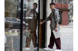 Laptop HP OmniBook 7 14-fs0000na / BK7H4EA / Core 5 / 1TB / 24GB / Intel Graphics / 2k / Win 11 / Srebrny