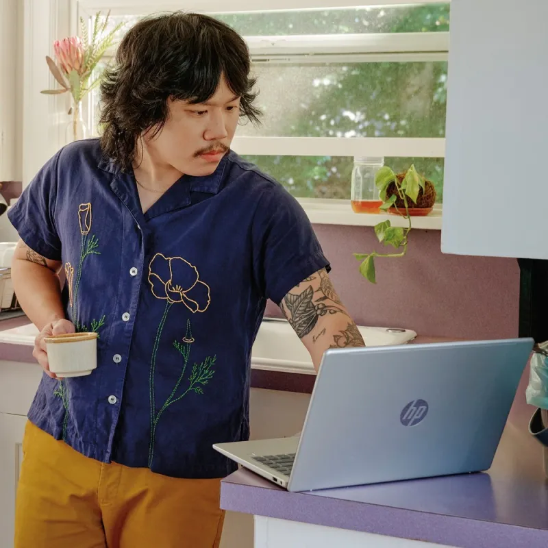 Laptop HP 14-ep0021na / C7DX4EA / Core i7 / 8GB / 512GB / Iris Xe / FullHD / Win 11 / Srebrny