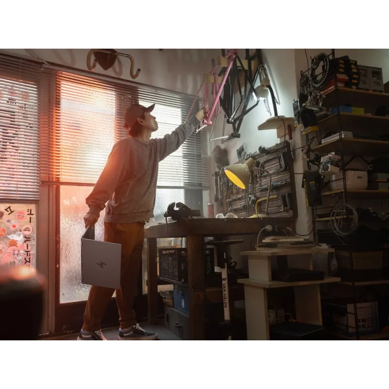 Laptop HP OmniBook X Flip 2w1 NGAI 16-ar0005na / BH3F4EA / Ryzen AI 5 / 16GB / 512GB / Radeon 840M / 2k / Win 11 / Srebrny