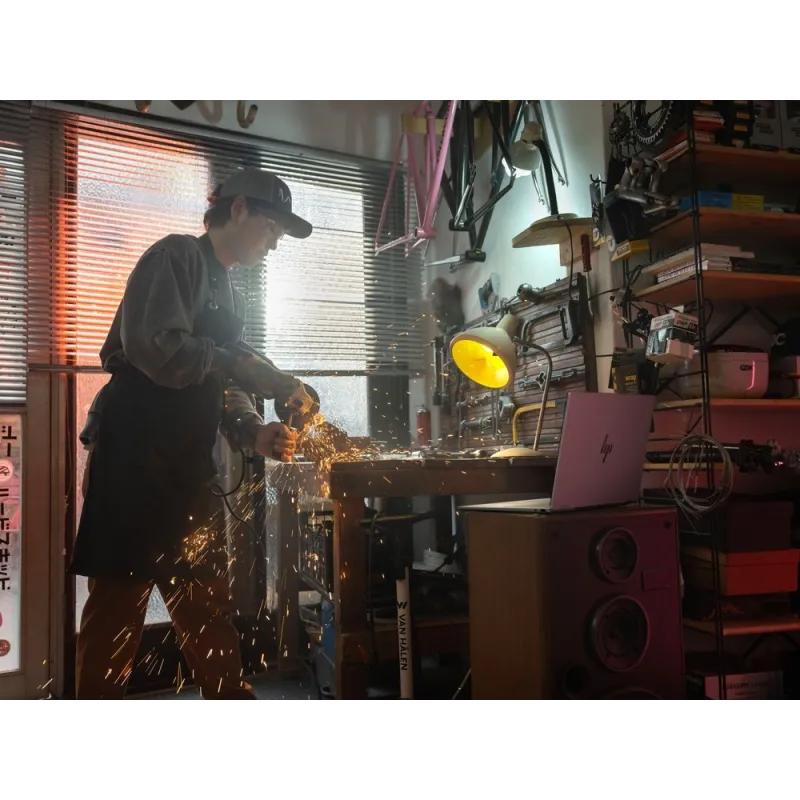 Laptop HP OmniBook X Flip 2w1 NGAI 16-ar0011na / C1ZT5EA / Ryzen AI 7 / 32GB / 1TB / Radeon 860M / 2k / Win 11 / Srebrny