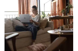 Laptop HP OmniBook X Flip 2w1 NGAI 16-as0010na / C27K1EA / Ultra 7 / 32GB / 1TB / Intel Arc 140V / 2k OLED / Win 11 / Srebrny