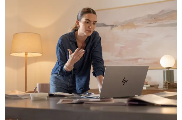 Laptop HP OmniBook X Flip 2w1 NGAI 16-as0010na / C27K1EA / Ultra 7 / 32GB / 1TB / Intel Arc 140V / 2k OLED / Win 11 / Srebrny