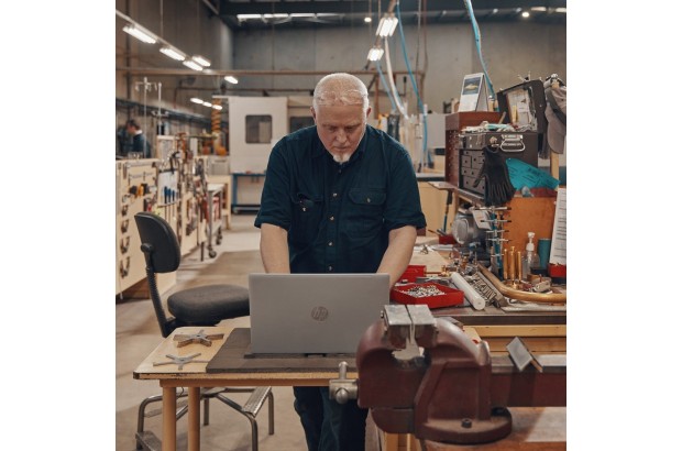 Laptop HP ProBook 450 G9 / 6S6S0EA / Intel i5 / 16GB / SSD 512GB / Intel Xe / FullHD / Win 11 Pro / Srebrny