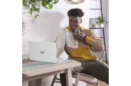 Laptop HP Chromebook 14a-na0005na / 65T58EA / Intel N5030 / 8GB / eMMC 128GB / Intel UHD / FullHD / Chrome OS / Biały