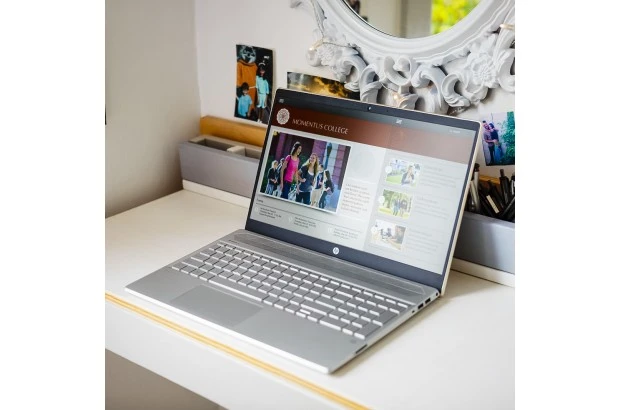 OUTLET Laptop HP Pavilion 15-cs2500nd / 6SR55EA / Intel i5 / 8GB / SSD 256GB / Nvidia GTX 1050 / FullHD / Win 11 / Szary
