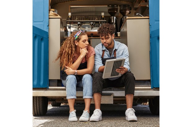 Laptop HP ProBook x360 435 G9 / 5Z1M2ES / AMD Ryzen 5 / 8GB / SSD 256GB / AMD Radeon / FullHD / Dotyk /Win 11 Pro / Srebrny