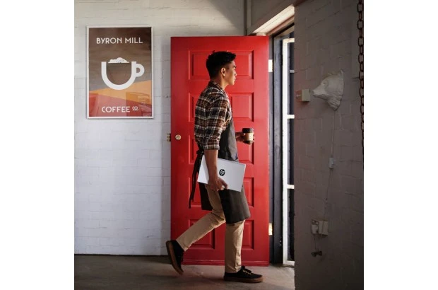 Laptop HP ProBook 445 G9 / 6S6R9EA / AMD Ryzen 7 / 16GB / SSD 512GB / AMD Radeon / FullHD / Win 11 Pro / Srebrny