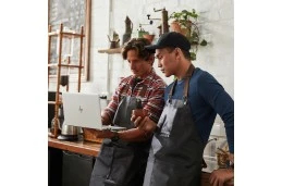 Laptop HP EliteBook 640 G9 / 8F076E8 / Intel i5 / 8GB / SSD 256GB / Intel Xe / FullHD / Win 11 / Srebrny