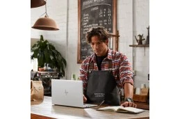 Laptop HP EliteBook 640 G9 / 8F076E8 / Intel i5 / 8GB / SSD 256GB / Intel Xe / FullHD / Win 11 / Srebrny