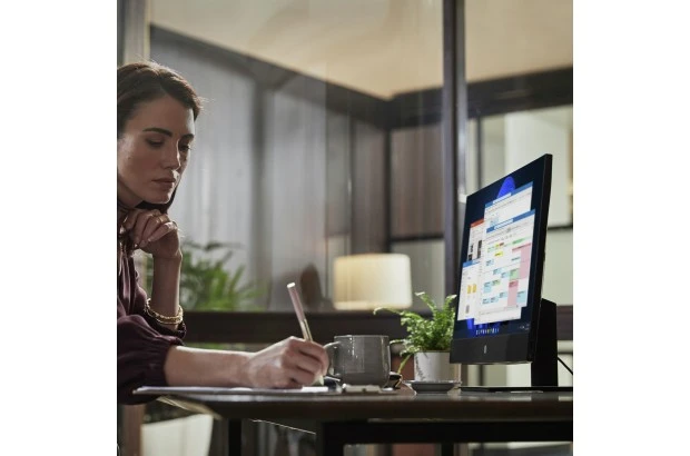 All in One HP ProOne 440 G9 VESA / 8S0S6E8 / Intel i5 / 16GB / SSD 512GB / Intel UHD / FullHD / Win 11 Pro / Czarny