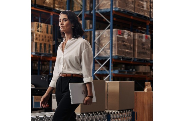 Laptop HP ProBook 450 G10 / 816H4EA / Intel i5 / 8GB / SSD 256GB / Intel Xe / FullHD / Win 11 Pro / Srebrny