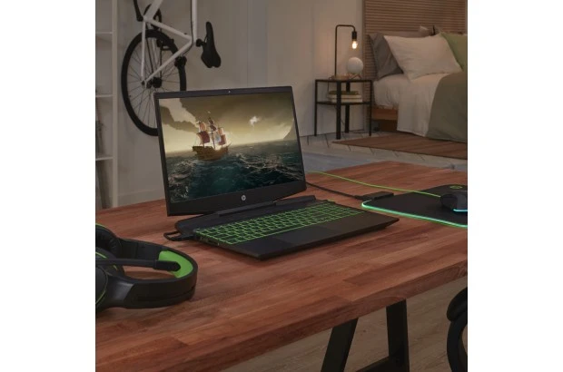 Laptop HP Pavilion Gaming 16-a0035nr / 1D4H6UA / Intel i5 / 8GB / SSD 256GB / Nvidia GTX 1650 / FullHD / Win 11 / Czarny