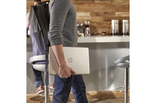 Laptop HP 15-dw3365st / 4Z3B1UA / Intel i5 / 16GB / SSD 512GB / Intel Xe / FullHD / Win 11 / Srebrny