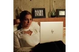 OUTLET Laptop HP Envy 13-aq1001ca / 7YZ81UA / Intel i5 / 8GB / SSD 512GB / Intel UHD / FullHD / Win 10 / Srebrny