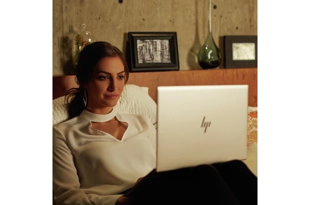 OUTLET Laptop HP Envy 13-aq1001ca / 7YZ81UA / Intel i5 / 8GB / SSD 512GB / Intel UHD / FullHD / Win 10 / Srebrny