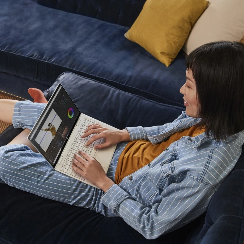 Laptop HP 14-dq1043cl / 1V782UA / Intel Core i3 / 16GB / SSD 512GB / Intel UHD / FullHD / Win 11 / Srebrny