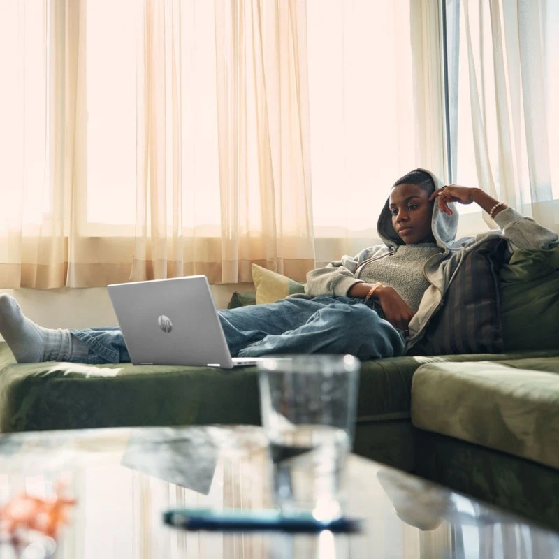 Laptop 2w1 HP Pavilion x360 14-ek1009ne / 834W3EA / Intel i7 / 16GB / SSD 512GB / Intel Xe / FullHD / Dotyk / Win 11 / Srebrny