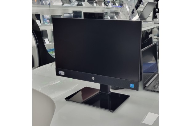 All in One HP ProOne 440 G9 VESA / 8S0S6E8 / Intel i5 / 16GB / SSD 512GB / Intel UHD / FullHD / FreeDos / Czarny