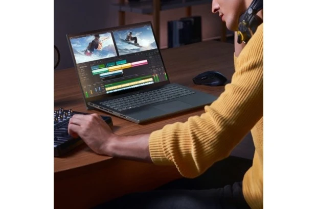 Laptop Asus ZenBook PRO UM535QE / UM535QE-XH71T / AMD Ryzen 7 / 16GB / SSD 512GB / Nvidia RTX 3050 / FullHD / OLED / Win 11 Pro