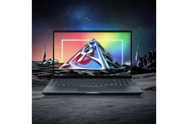 Laptop Asus ZenBook PRO UM535QE / UM535QE-XH71T / AMD Ryzen 7 / 16GB / SSD 1TB / Nvidia RTX 3050 / FullHD / OLED / Win 11 Pro /