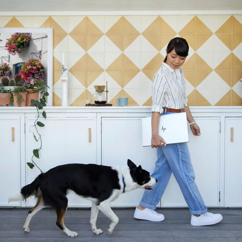 Laptop HP EliteBook 650 G9 / 930U3E8 / Intel i5-12 / 8GB / SSD 256GB / Intel Xe / FullHD / Win 11 Pro / Srebrny